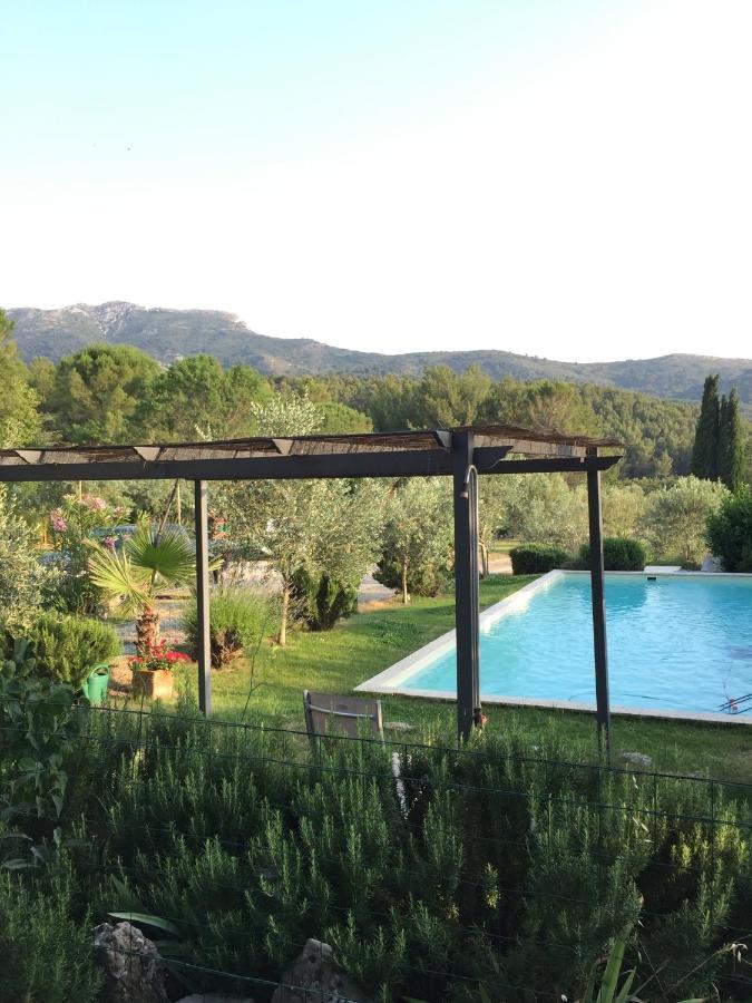 Au Havre De Paix Sainte Victoire Vauvenargues Hotel Exterior photo